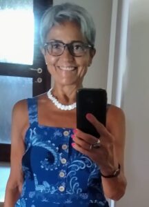 Donna 60 anni giovanile, elegante, snella - Club di Più