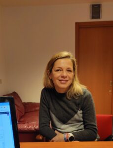 Lorella, dinamica, solare, super sportiva, di compagnia - Club di Più