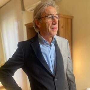 Roberto   , signore curato, diplomato, Padova - Club di Più