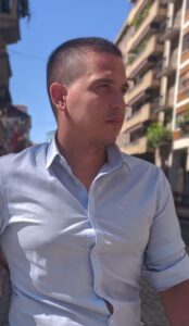 Valerio , carismatico, colto, raffinato, in forma - Club di Più