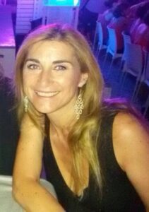 Eleonora, curata, solare, femminile, cerco uomo - Club di Più