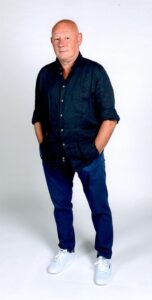 Lucio , uomo curato, giovanile e generoso, Verona, 397162 - Club di Più