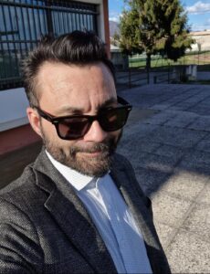 Mauro  , simpatico, brillante, alla moda,altruista,sportivo - Club di Più