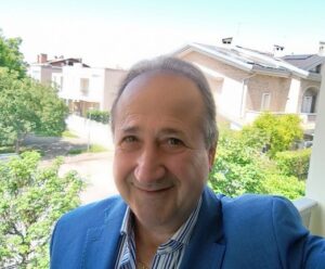 Gianni  , uomo alto, curato, spontaneo, sincero, Padova - Club di Più