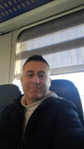 Giovane uomo militare  - Club di Più