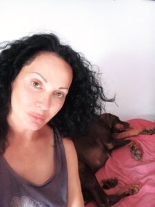 Sonia, ballerina, curata, giovanile, sorridente - Club di Più