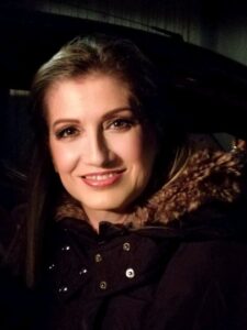 Donna single 50 anni - Incontra Cristina  - Libera - Club di Più