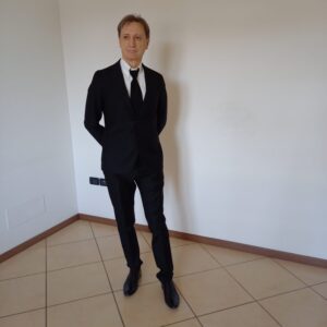 Carlo   , alto, longilineo, uomo celibe, Venezia - Club di Più