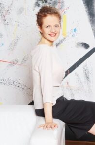 Nicoletta                       , donna elegante, curata, Bassano del Grappa - Club di Più