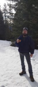 Tiziano     , curato, di buona presenza, solare, amichevole - Club di Più