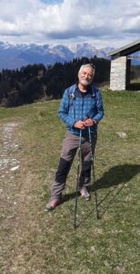 Uomo in forma, di bella presenza, solare, cortese- Club di Più