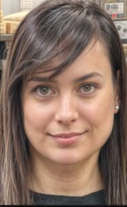 Donna solare e comprensiva - Club di Più