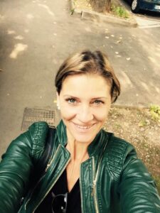 Nadia, donna matura, solare  - Club di Più