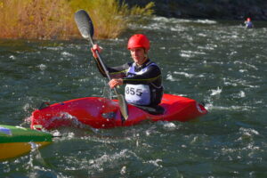 Uomo interessante appasionato di canotaggio - Club di Più