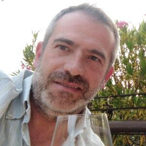 Uomo bello, libero, simpatico - Club di Più