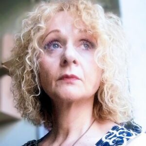 Donna matura, sensibile, attraente - Club di Più  