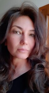 Mira  , donna longilinea e femminile, Padova - Club di Più