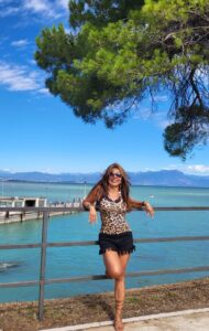 Cony  , curata, femminile, passionale, affettuosa. - Club di Più