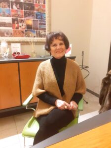 Maurizia, donna allegra, single e ottima cuoca - Club di Più