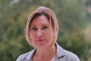 Elena   , buona, comprensiva, vivace, malleabile - Club di Più