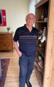 Uomo benestante, ex commerciante  - Club di Più