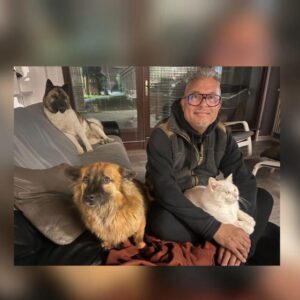 Uomo di mondo amo la vita mondana  - Club di Più