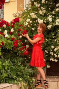 Donna intellettuale, femminile- Club di Più