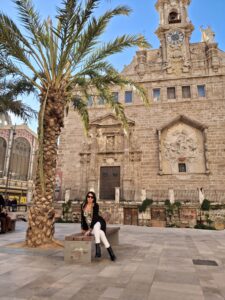 Donna affettuosa  - Club di Più