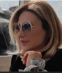 Donna affascinante  - Club di Più