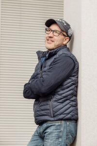 Ragazzo maturo, sensibile ed indipendente - Club di Più