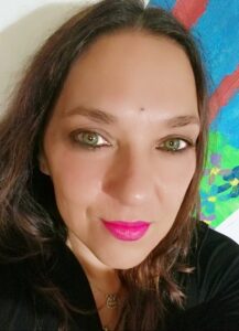 Donna giovanile leale dolce - Club di Più