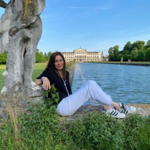 Roberta   , donna solare, sorridente e fedele,Treviso,  - Club di Più