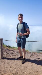 Ragazzo Single, economicamente benestante - Club di Più