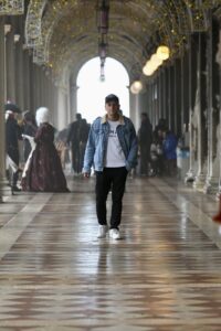 Ragazzo dinamico e solare  - Club di Più