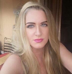 Donna single 60 anni - Incontra Carla - Club di Più