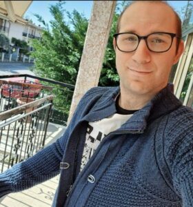 Andrea       , riservato e gentile, mi piace viaggiare  - Club di Più