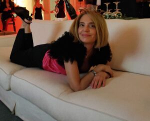 Donna single - Incontra Lara - Affascinante - Club di Più