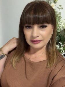 Donna single - Incontra Aurelia - Femminile - Club di Più