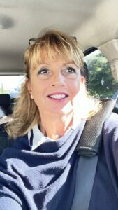 Donna di bella presenza - Incontra Elisabetta      - Club di Più 