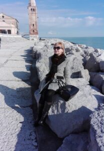 Donna single - Incontra Maria - Semplice - Club di Più