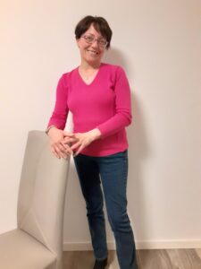 Donna premurosa, dolce, libera, Club di Più