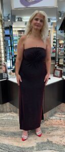 Donna romantica, dolce, generosa, Club di Più