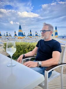 Imprenditore single, Club di Più