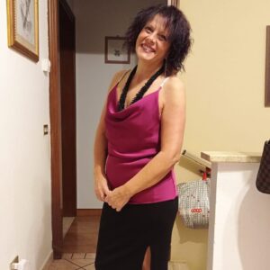 Donna single, dolce e sorridente, Club di Più