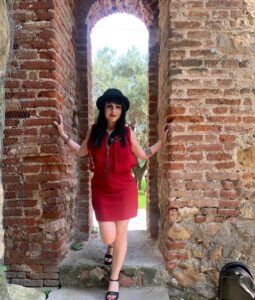 Ragazza single, sensibile, romantica, Club di Più