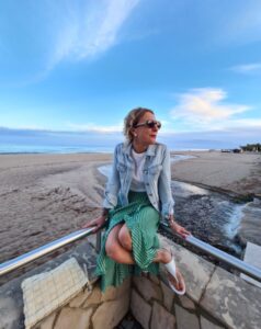 Donna acqua e sapone, Club di Più