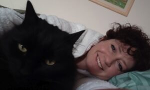 Donna equilibrata, affidabile, Club di Più