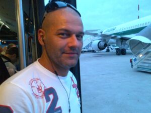 Uomo determinato, Club di Più