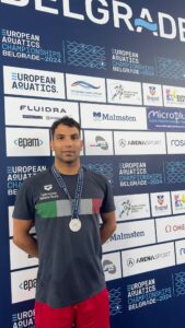 Ragazzo single, nuotatore agonistico, Club di Più