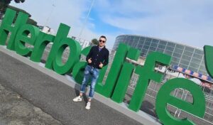 Uomo single, solare, dinamico, Club di Più